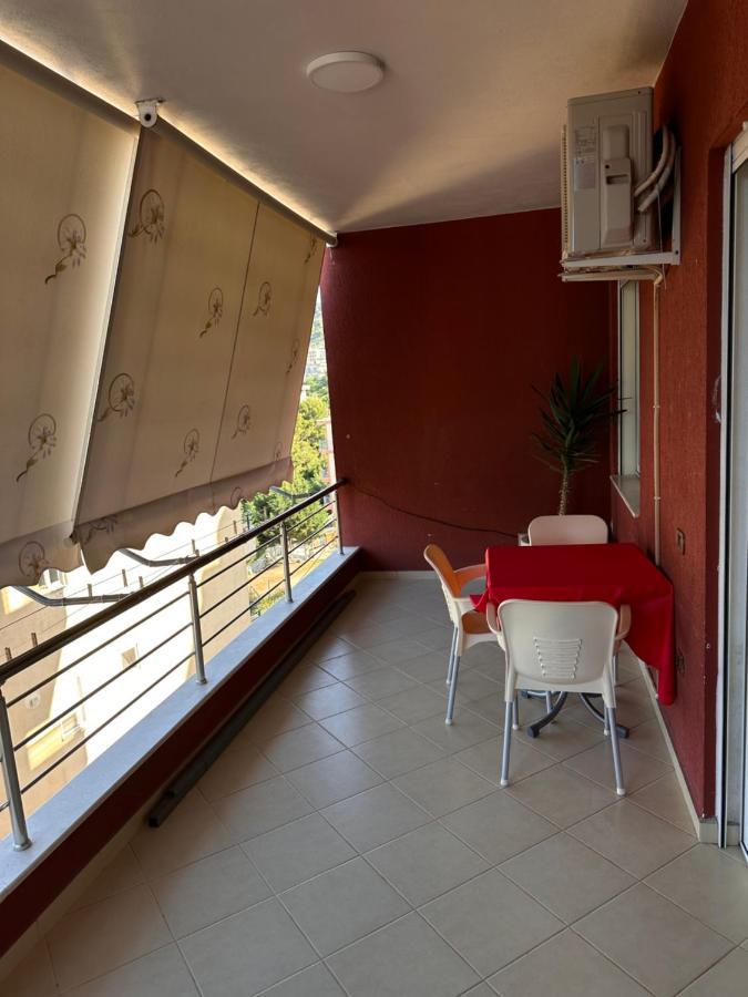 Family Apartments Sarandë Buitenkant foto